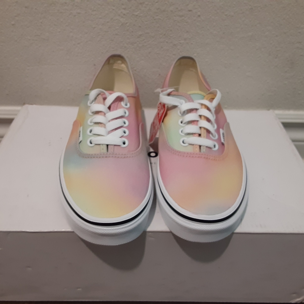 Vans - Picture 4 of 4